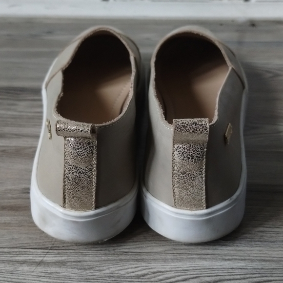 Kaanas Serengeti Slip Sneakers Gold Tan Women's Size 7 - Picture 3 of 5